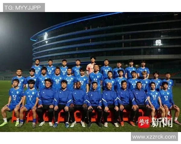 南京足球队在足球团队协作排行榜中荣获第八名展现出强大团队精神与默契配合